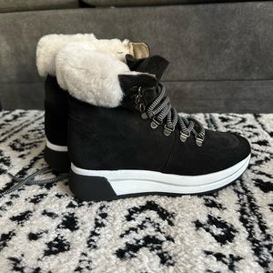 Brand new Cordani Layton Lace-up high-top suede sneaker. Made in Spain. Size 5